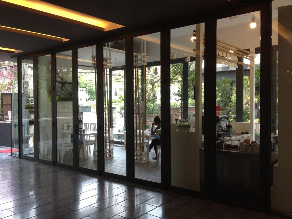 Siamese Gioia Aparthotel Bangkok Exteriör bild